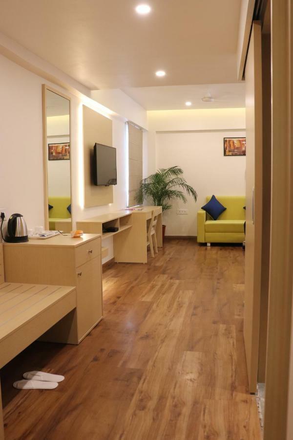 โรงแรมเลอ อะมอร์  โกตา ภายนอก รูปภาพ