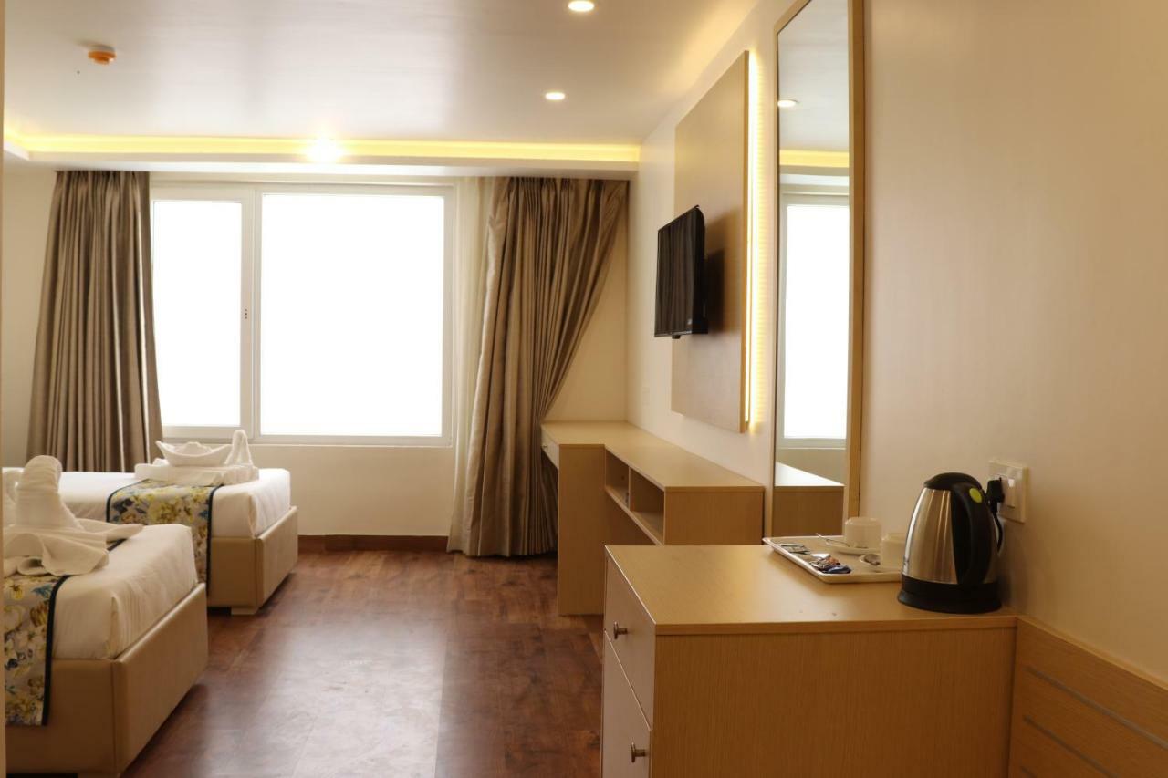 โรงแรมเลอ อะมอร์  โกตา ภายนอก รูปภาพ